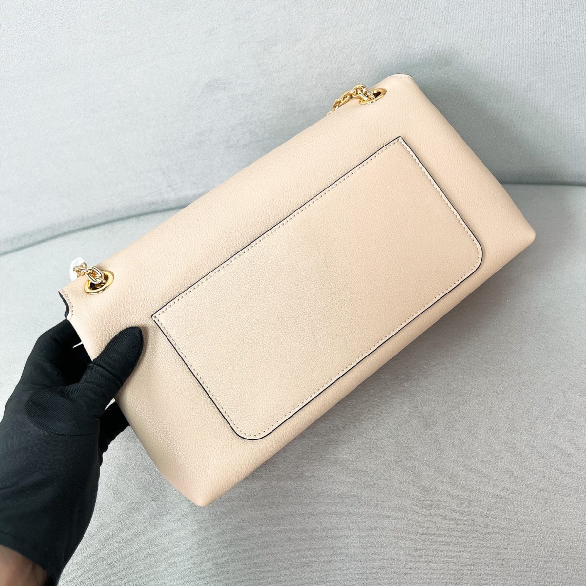 Prada Doux medium leather shoulder bag - Image 3