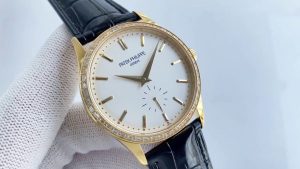 Best Swiss Patek Philippe Calatrava 5196G Replica – 37mm Rose Gold, White Dial, AAA Quality photo review