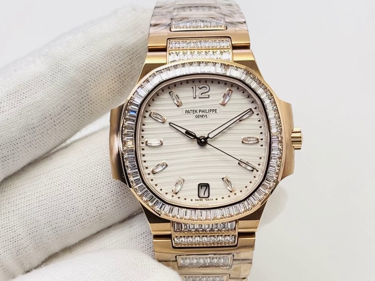 Patek Philippe Nautilus 7014 35.2mm Replica – Swiss Super Clone With Diamonds & Rose Gold - Image 1