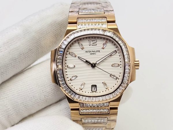 Patek Philippe Nautilus 7014 35.2mm Replica – Swiss Super Clone With Diamonds & Rose Gold
