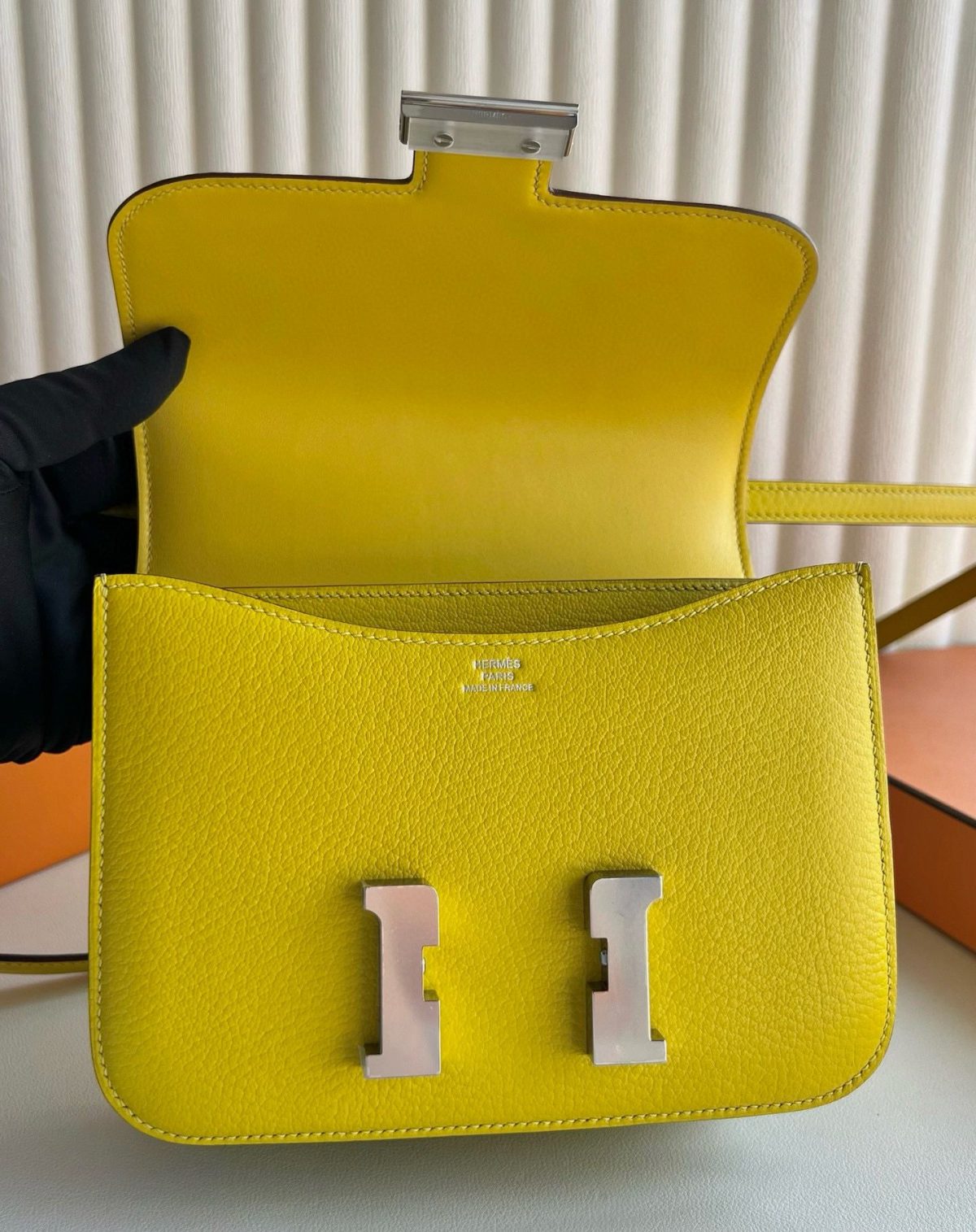 Hermes Constance 18 Handmade Bag in Jaune Naples Chevre Mysore Leather - Image 8