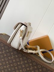 LV Pochette Metis Bag - Image 2