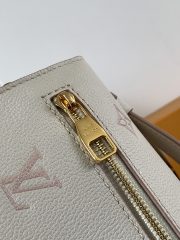 LV Pochette Metis Bag - Image 4