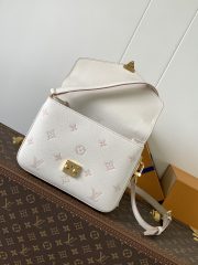 LV Pochette Metis Bag - Image 7