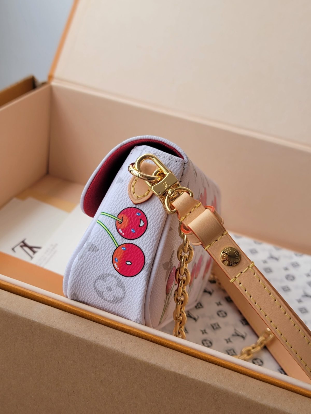 LV x TM Wallet On Chain Ivy - Image 5