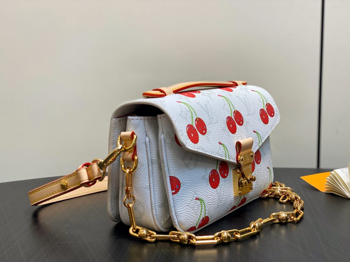 LV x TM Pochette Métis East West - Image 2