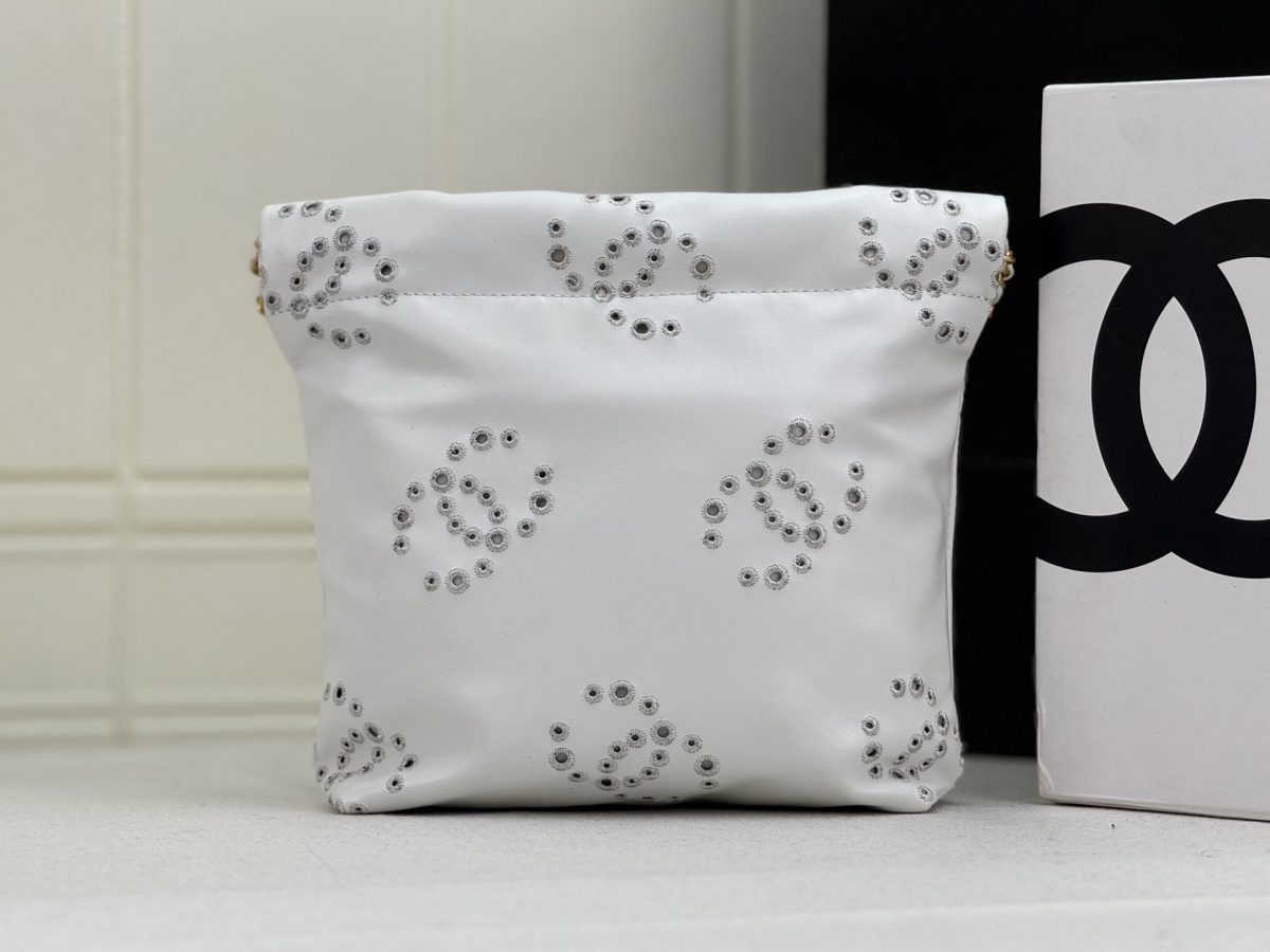 Chanel Mini 22bag - Image 2