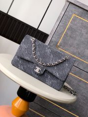Chanel Classic Flap Chain Bag