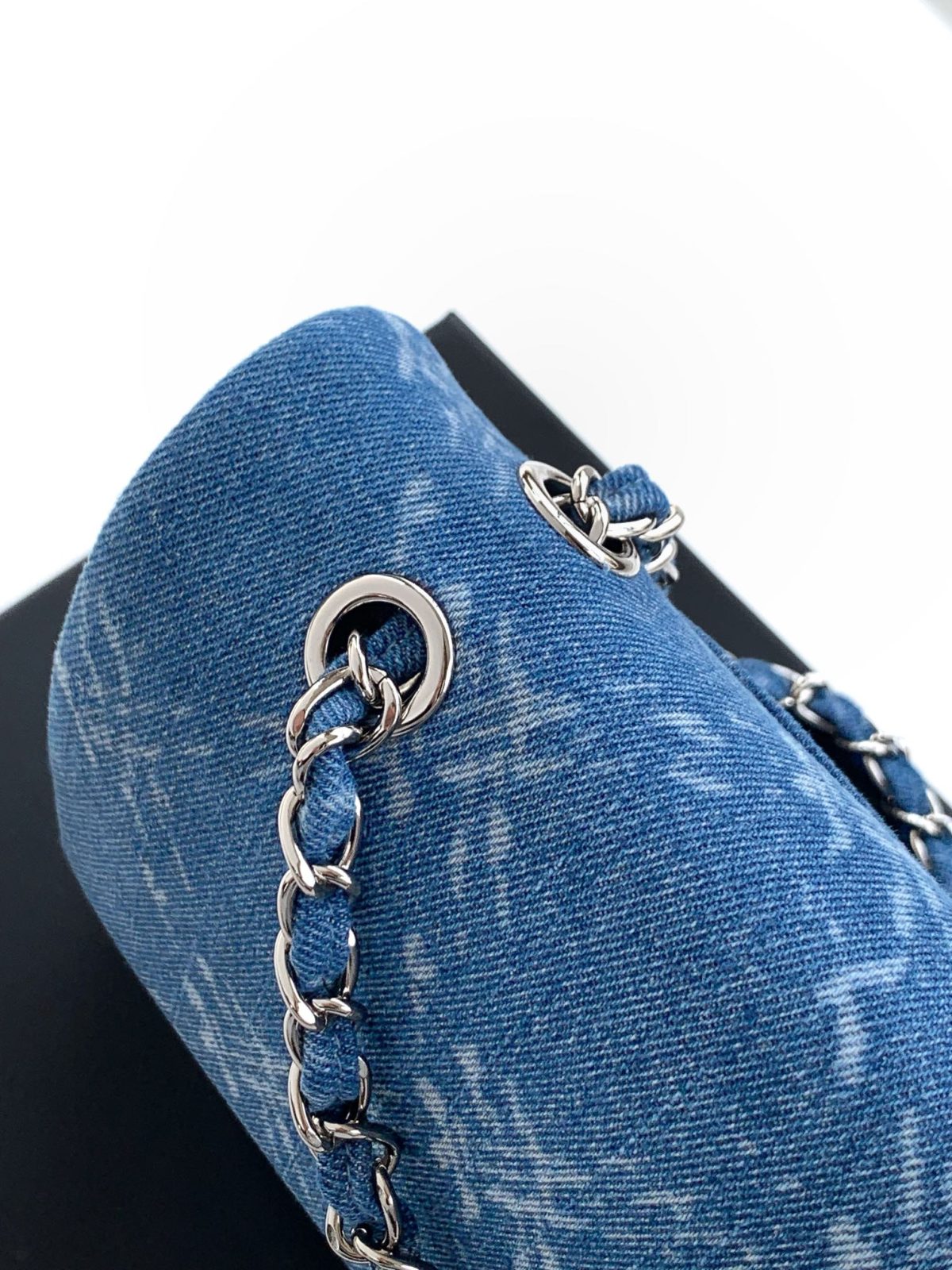 Chanel Classic Flap Chain Bag - Image 6