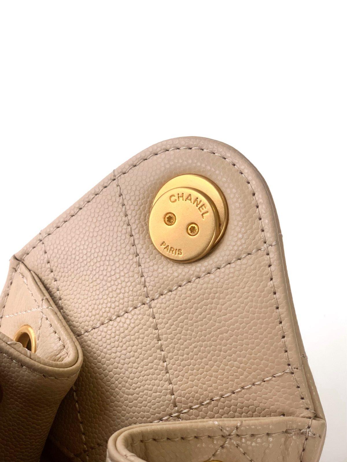 Chanel Small Hobo Bag - Image 9