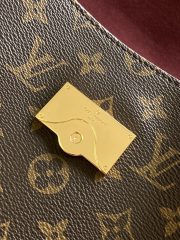 LV Hide Away MM - Image 6