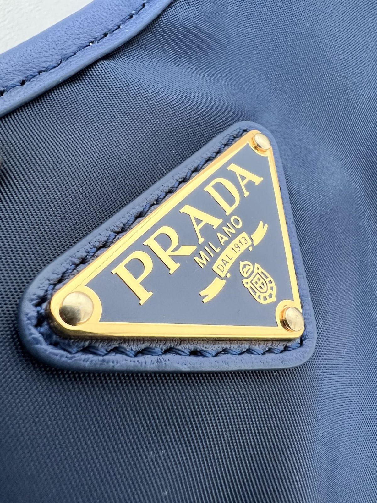 Prada Mariner large Re-Nylon shoulder bag - Image 7