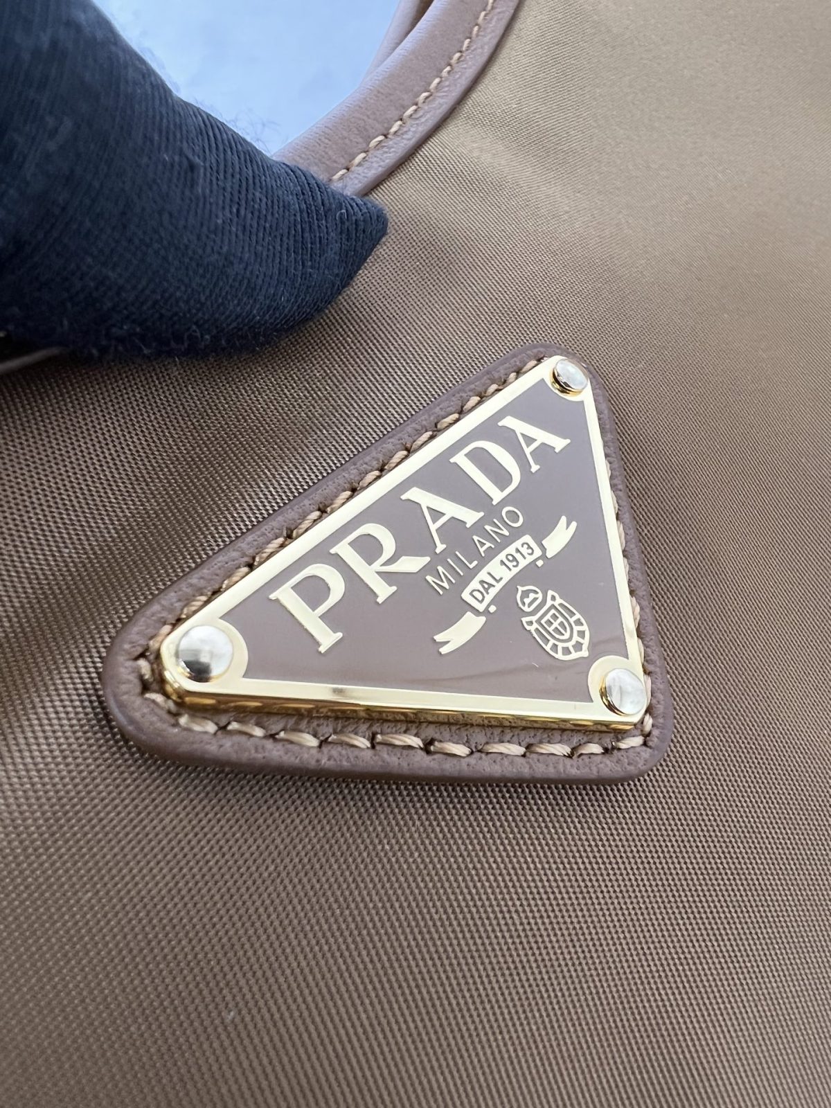 Prada Mariner large Re-Nylon shoulder bag - Image 9