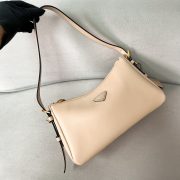 Prada Aimée medium leather shoulder bag - Image 4