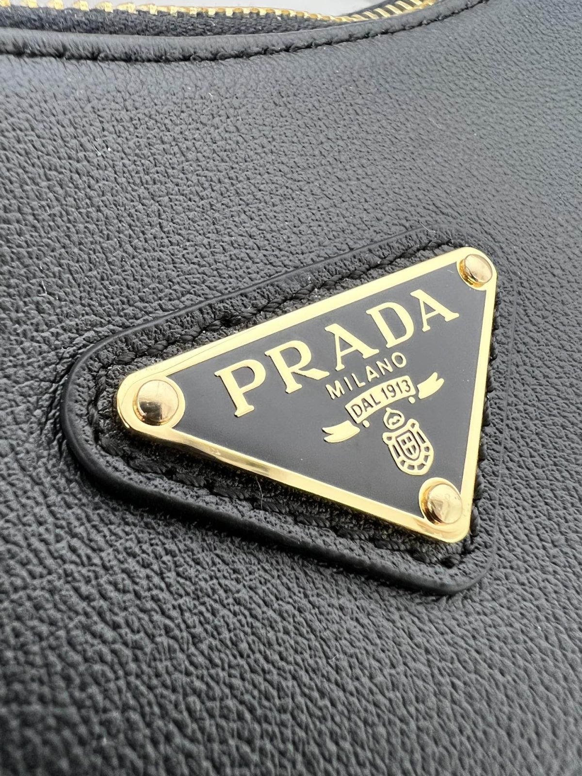 Prada Aimée medium leather shoulder bag - Image 7