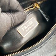 Prada Aimée medium leather shoulder bag - Image 9