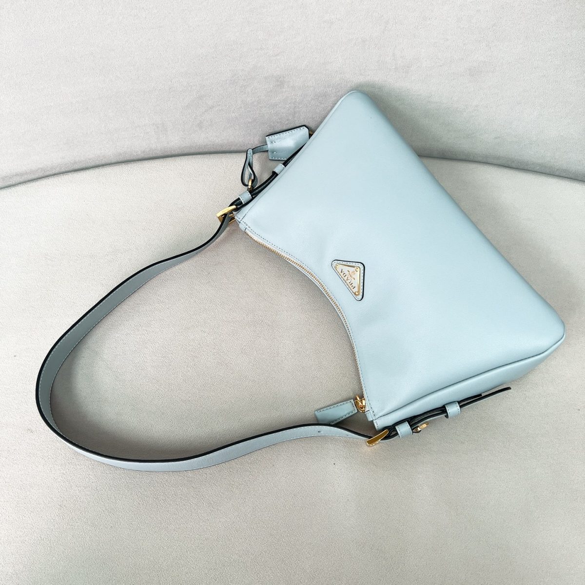 Prada Aimée medium leather shoulder bag - Image 5