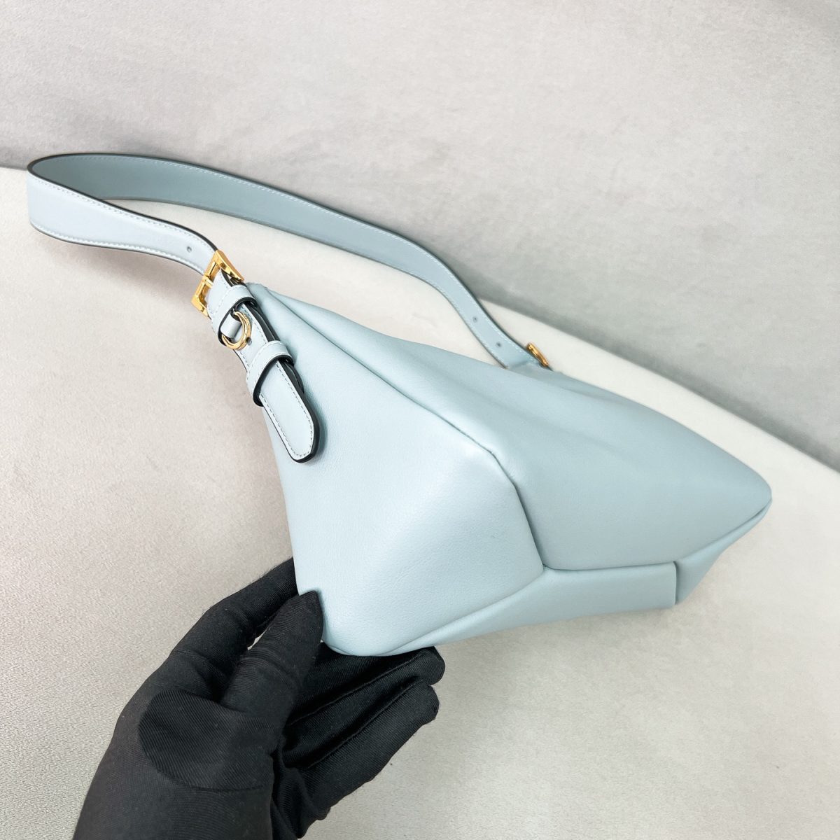 Prada Aimée medium leather shoulder bag - Image 6