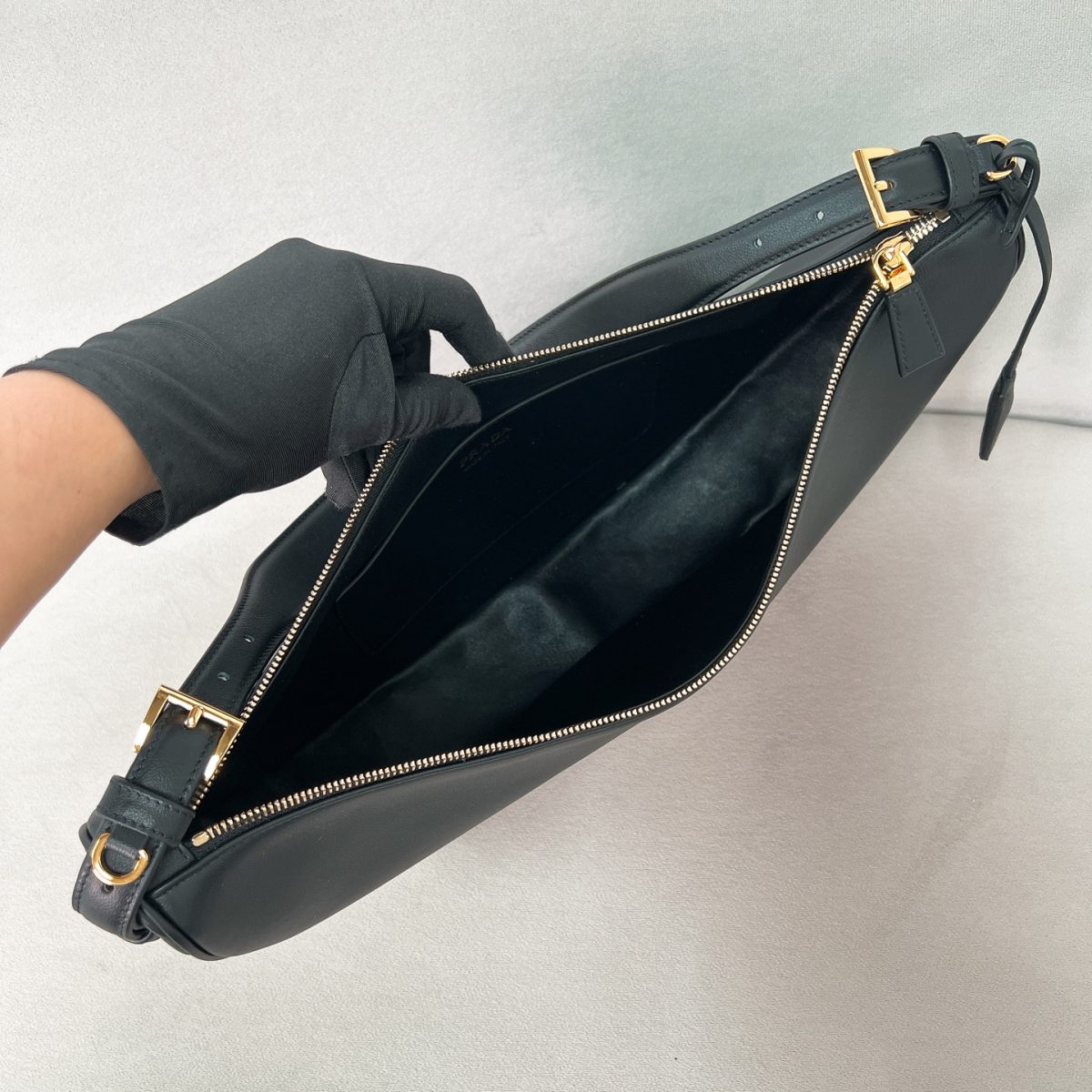 Prada Demi-lune large leather shoulder bag - Image 8