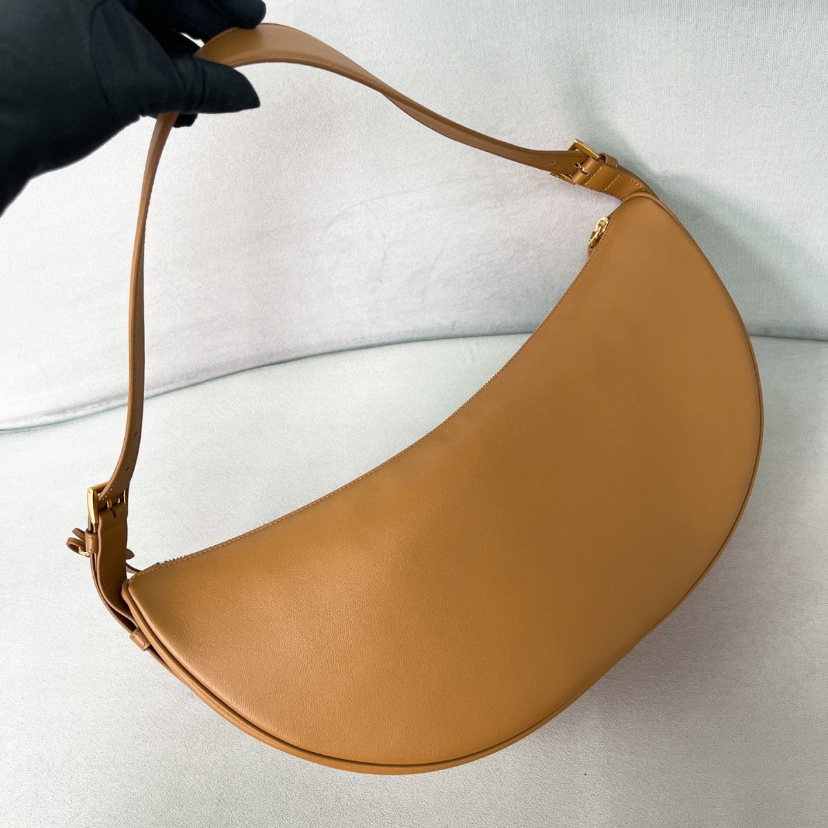 Prada Demi-lune large leather shoulder bag - Image 4