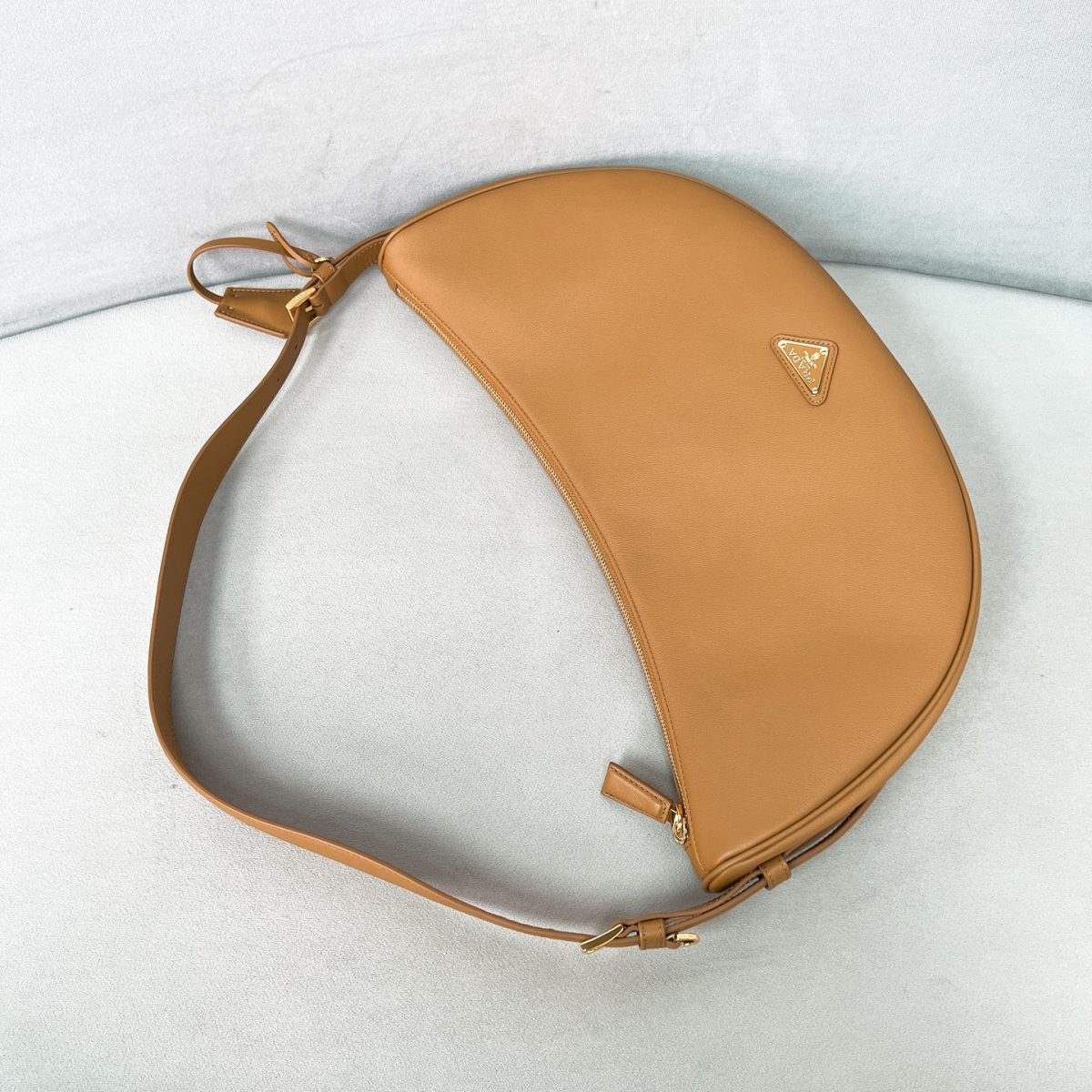 Prada Demi-lune large leather shoulder bag - Image 5