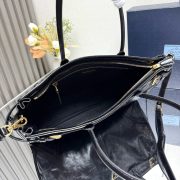 Prada Bonnie large leather handbag - Image 8
