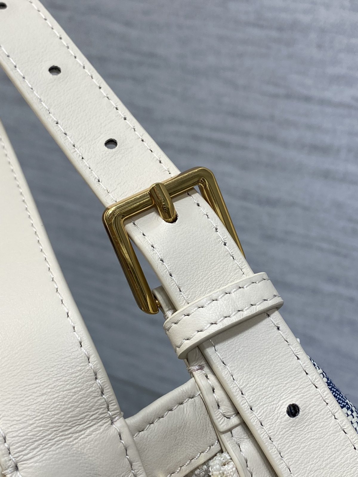 Dior Medium D-Journey Bag - Image 3
