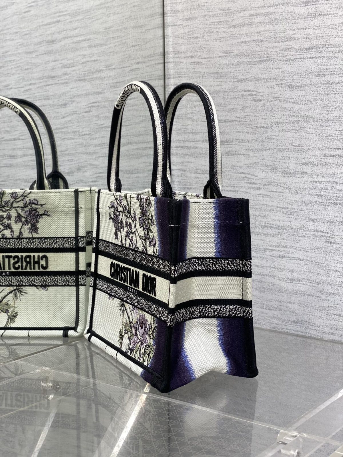 Dior Book Tote Small Bag - Image 6