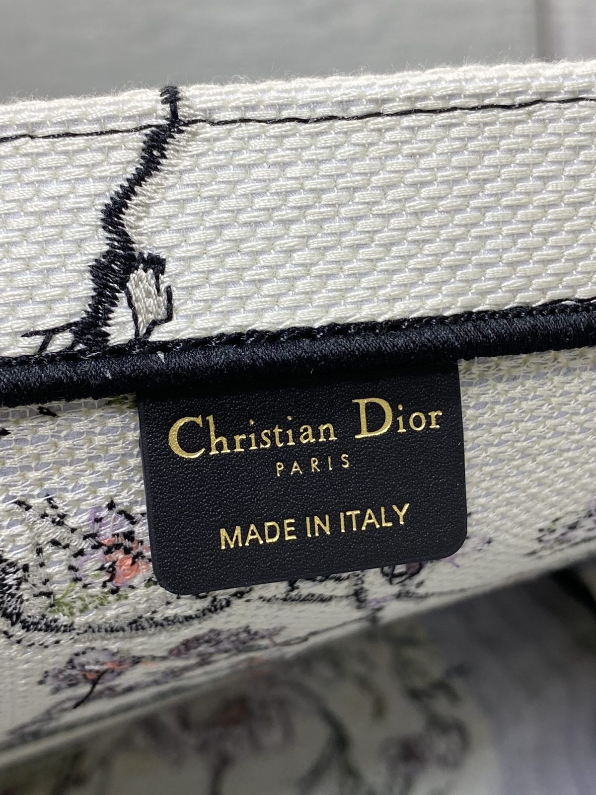 Dior Book Tote Large Bag - Image 9