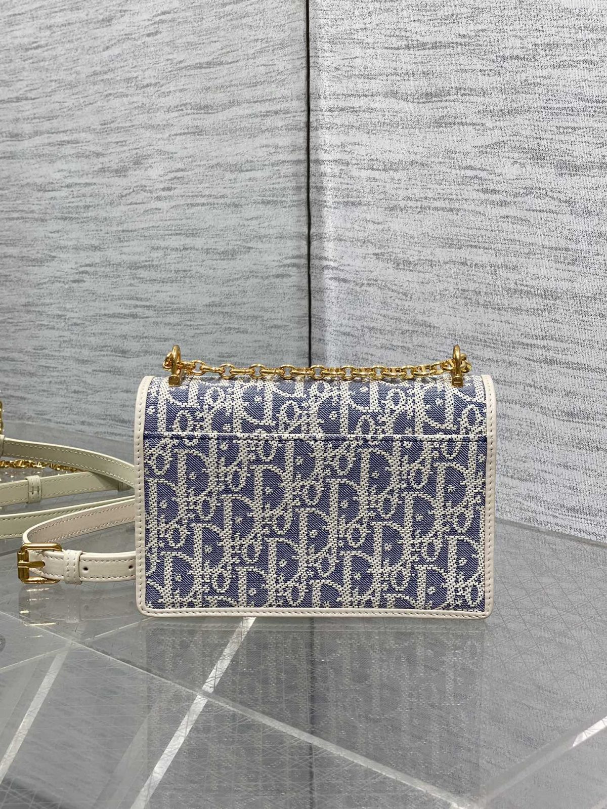 Dior Caro Miss Chain Bag - Image 4