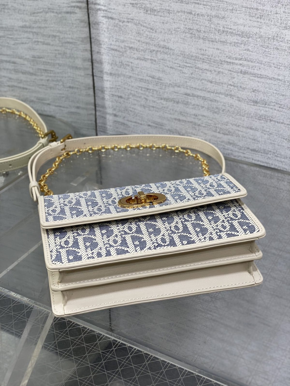 Dior Caro Miss Chain Bag - Image 5