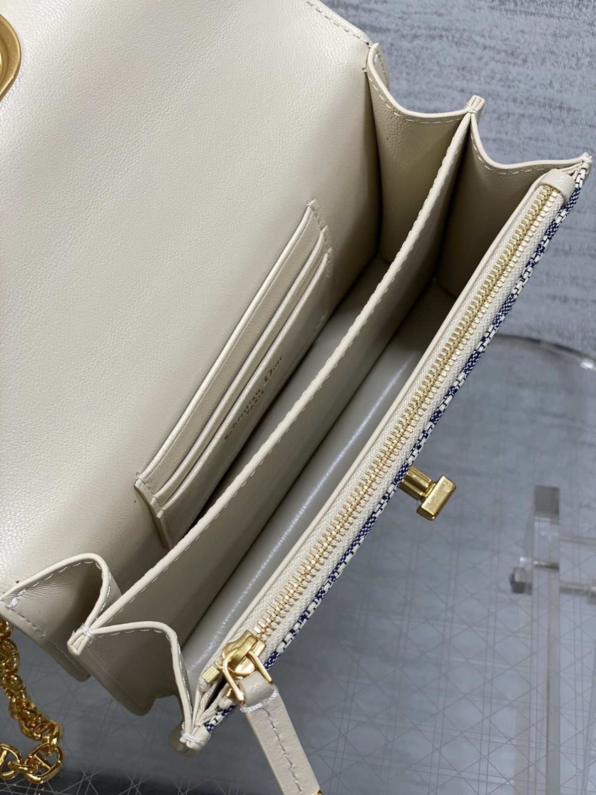 Dior Caro Miss Chain Bag - Image 7
