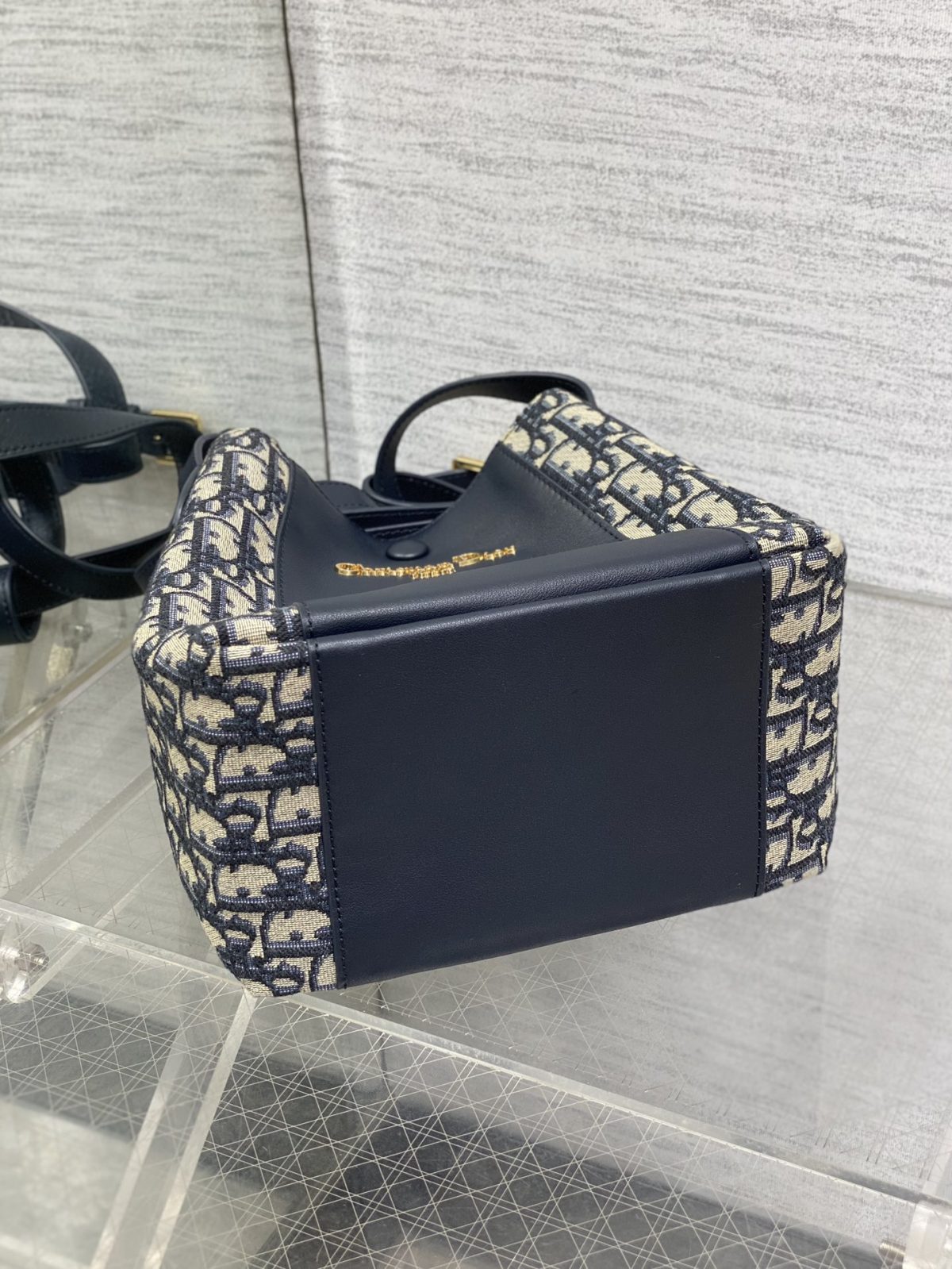 Dior Small Signature Bucket Bag - Image 4
