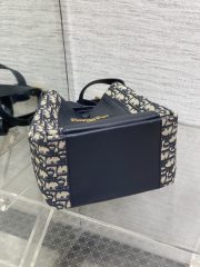 Dior Small Signature Bucket Bag - Image 4