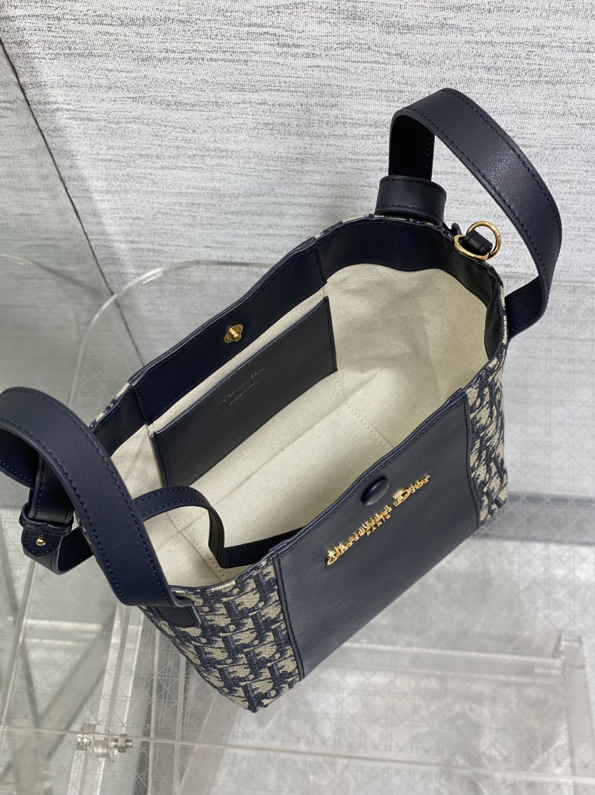 Dior Small Signature Bucket Bag - Image 7