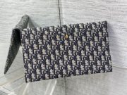 Dior 30 Montaigne Clutch Bag - Image 4