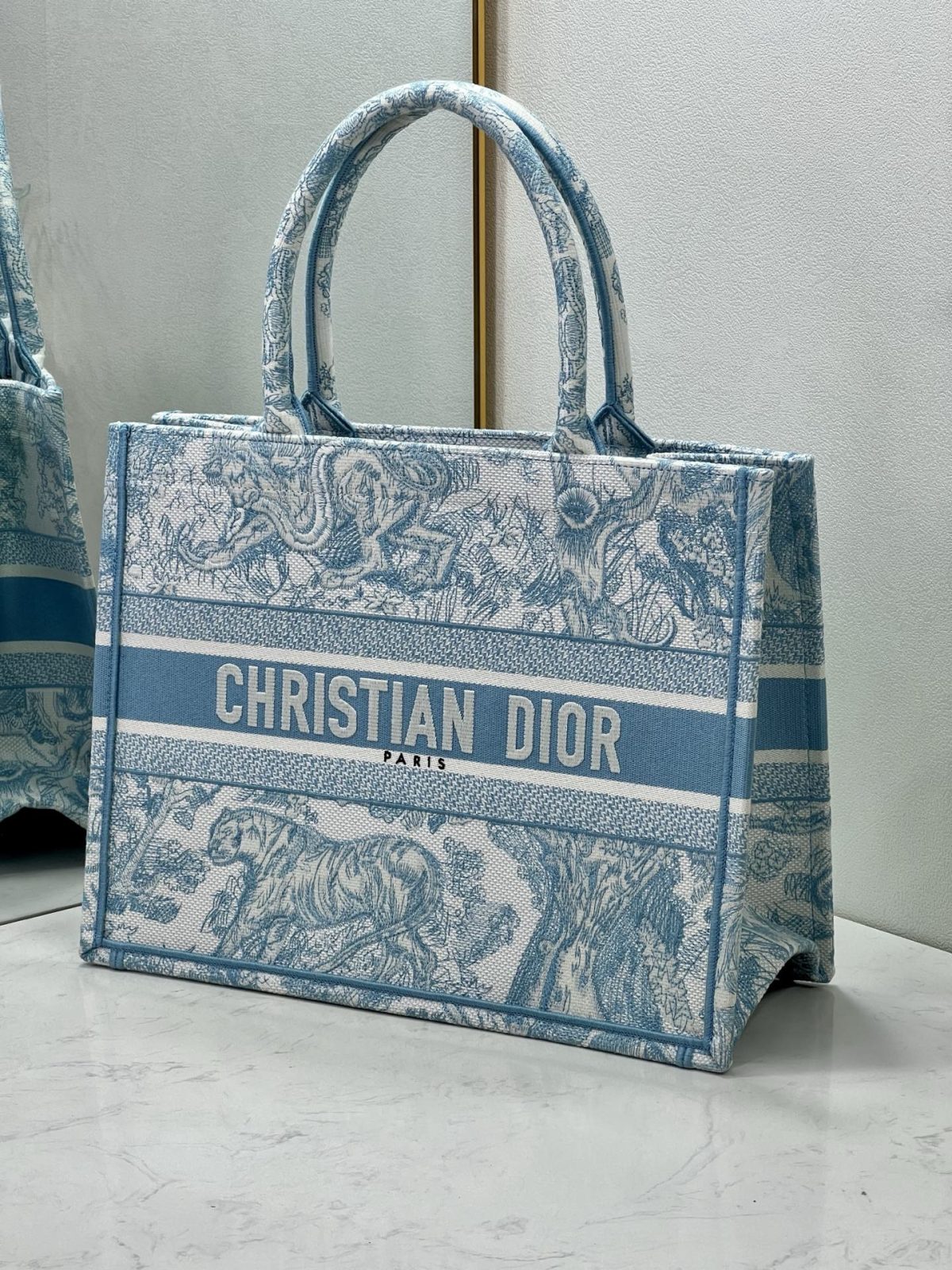Dior Book Tote Medium Bag - Image 3
