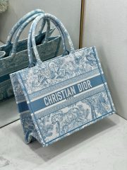 Dior Book Tote Medium Bag - Image 4
