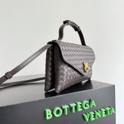 Bottega Veneta Knot Lock Bag - Image 5
