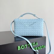 Bottega Veneta Knot Lock Bag - Image 3