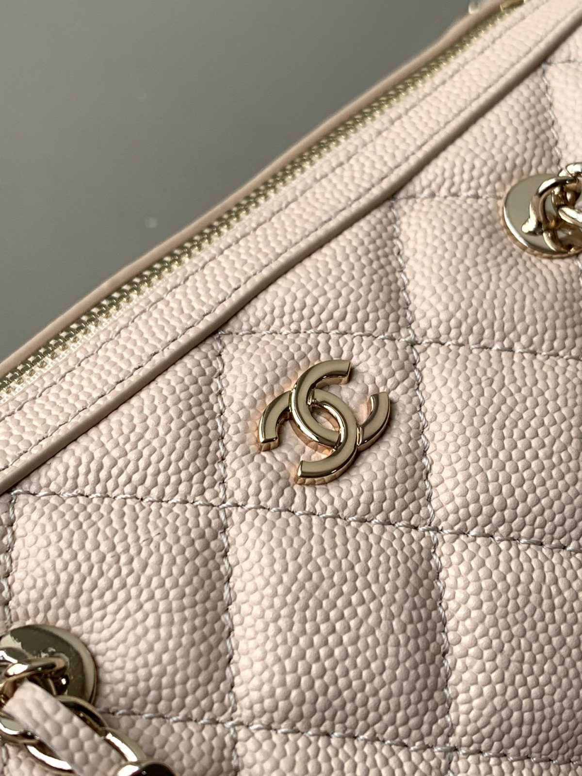 Chanel Chain Bag - Image 5