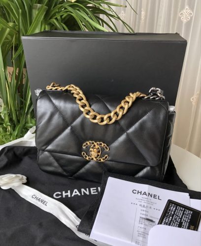 Chanel 19bag photo review