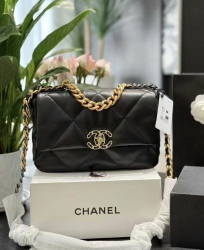 Chanel 19bag photo review