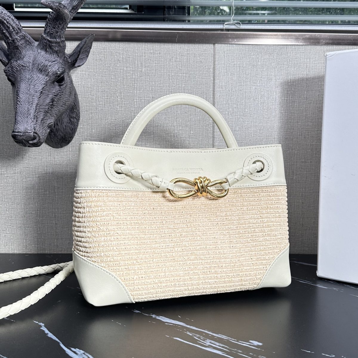 Bottega Veneta  Small Andiamo - Image 2