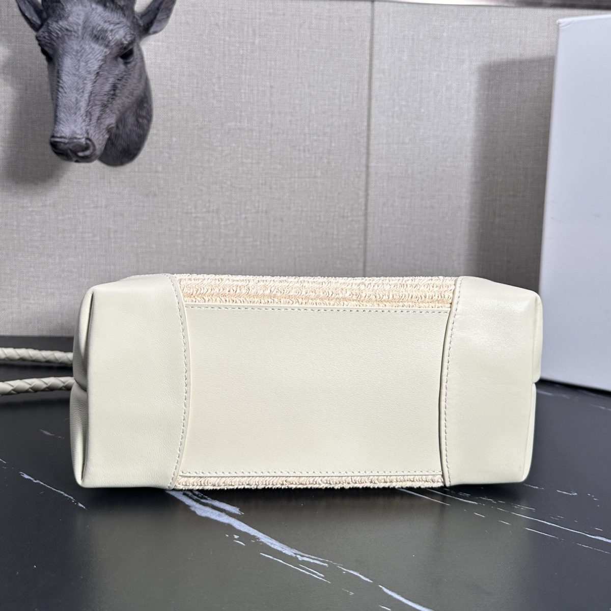 Bottega Veneta  Small Andiamo - Image 5
