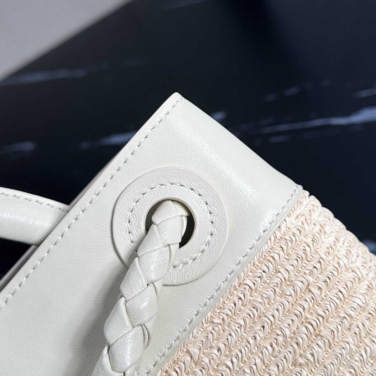 Bottega Veneta  Small Andiamo - Image 7