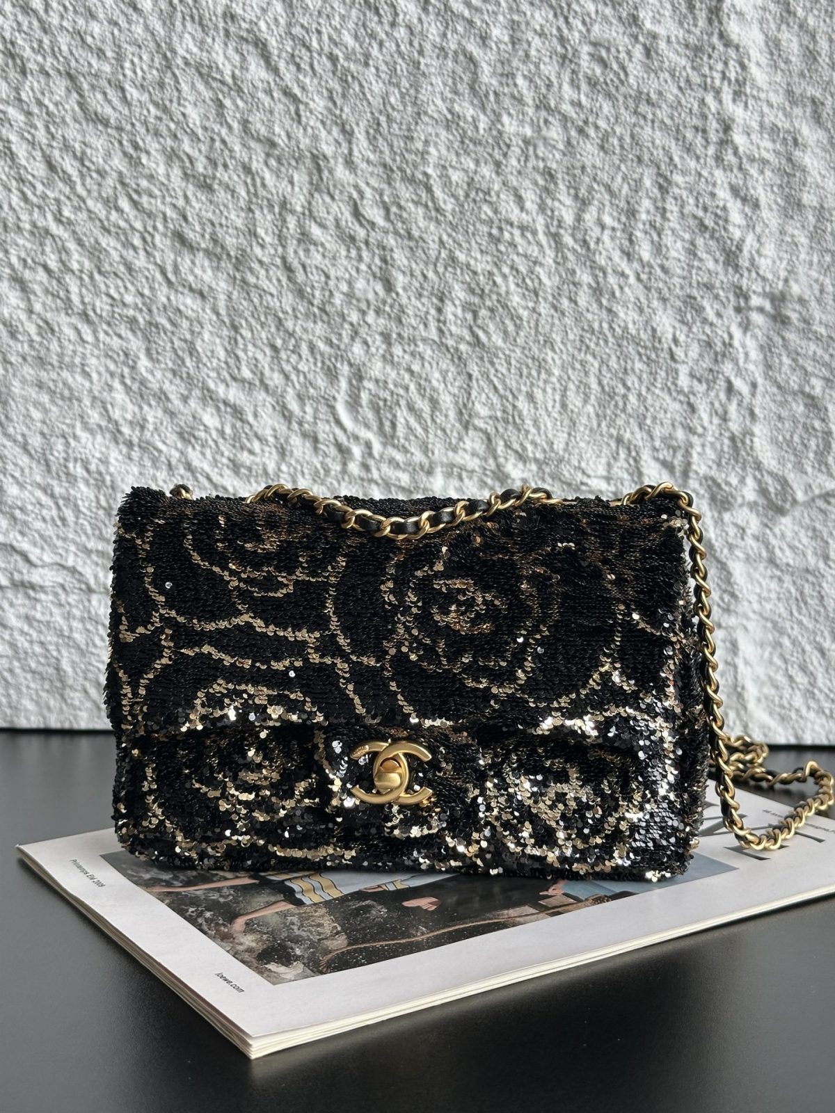 Chanel Classic Flap Chain Bag 20cm - Image 1