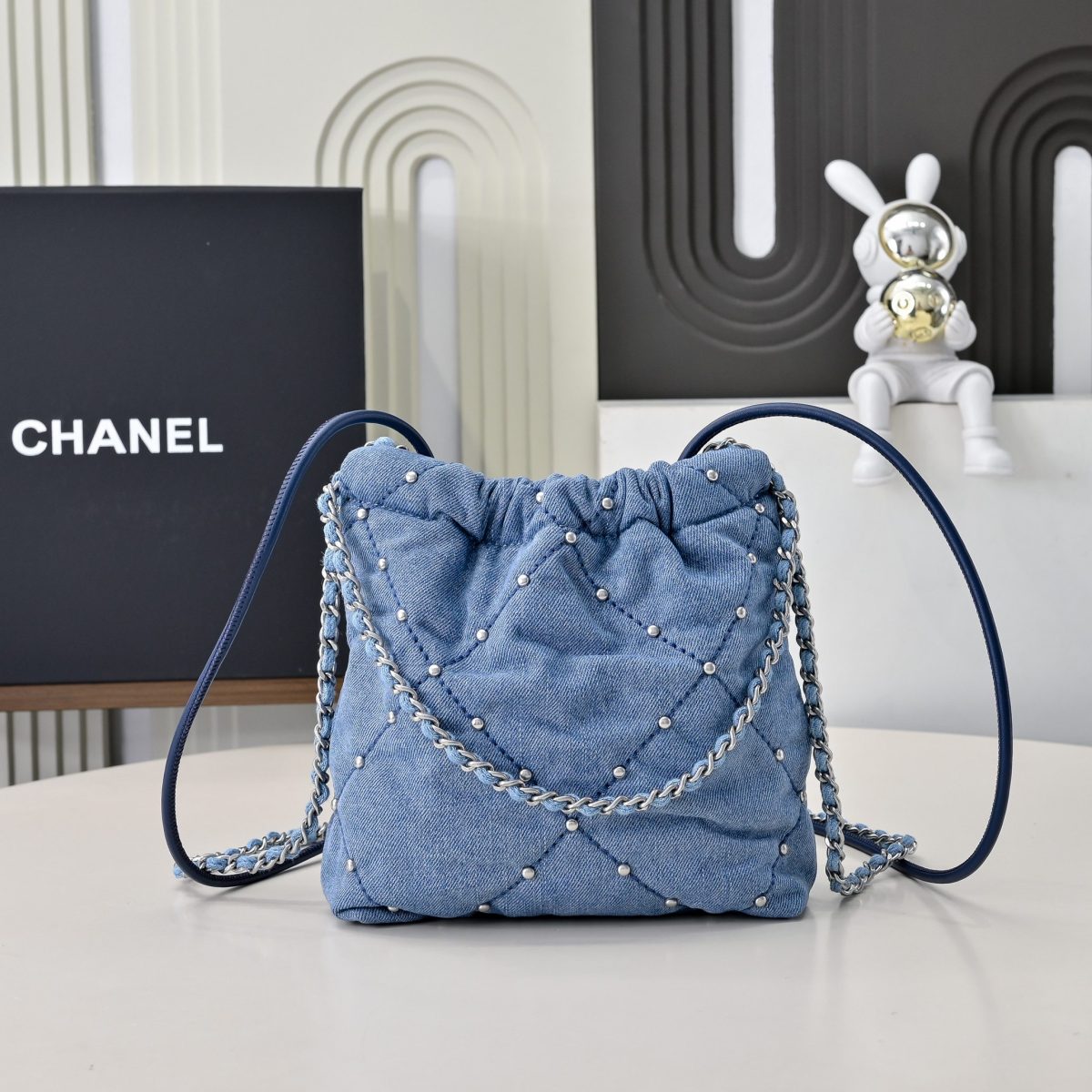 Chanel 22bag mini size - Image 3