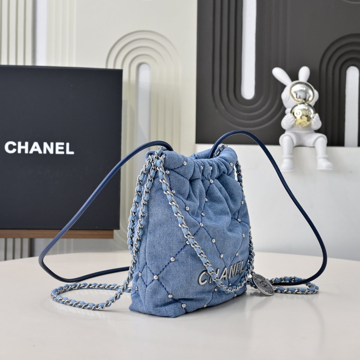 Chanel 22bag mini size - Image 4