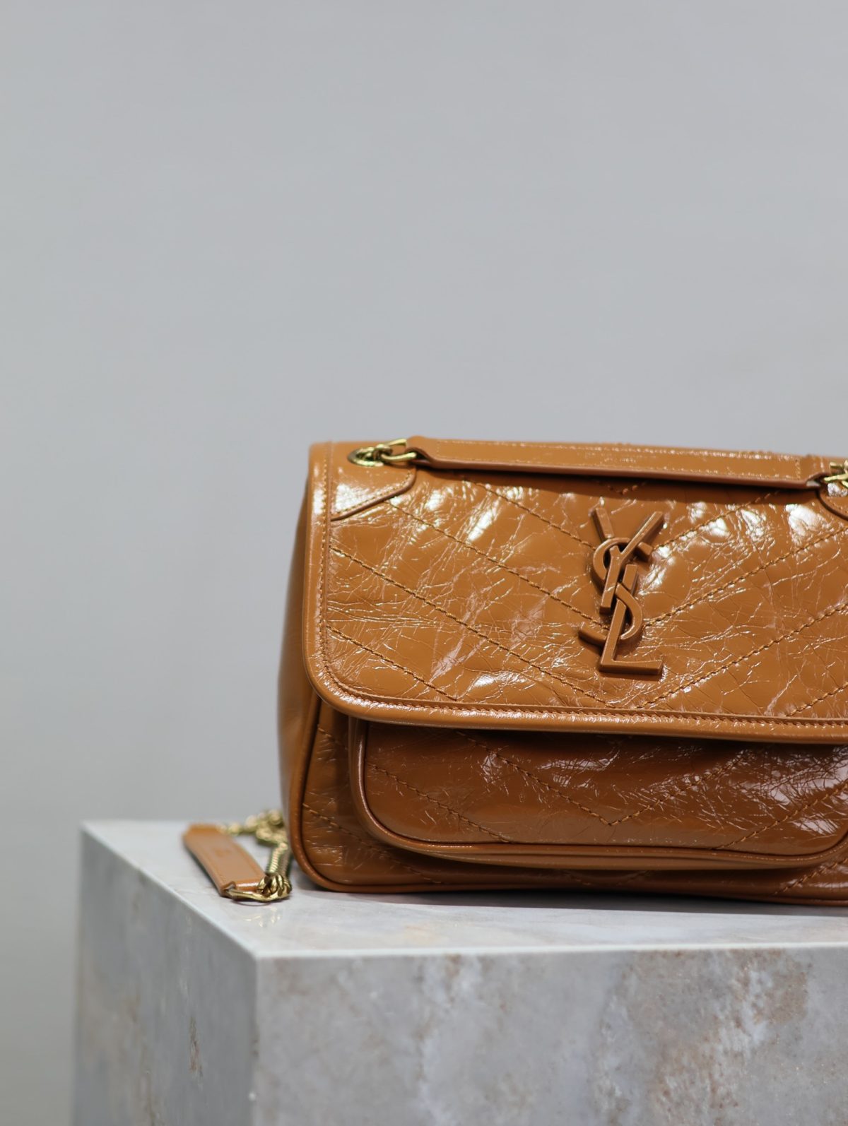Yves Saint Laurent Niki Baby Chain Bag - Image 2